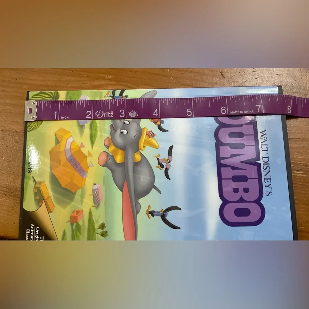 Disney: Dumbo hardcover small notebook replicate an old VHS tape of the movie.